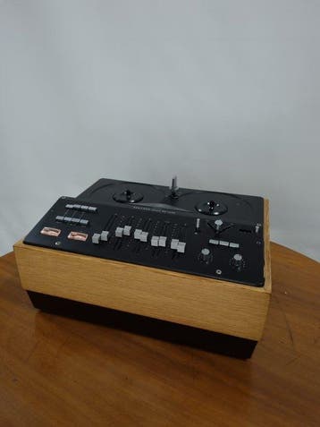 Bang & Olufsen - BeoCord 2000 De Luxe, cabinet en teck ou, Nieuw