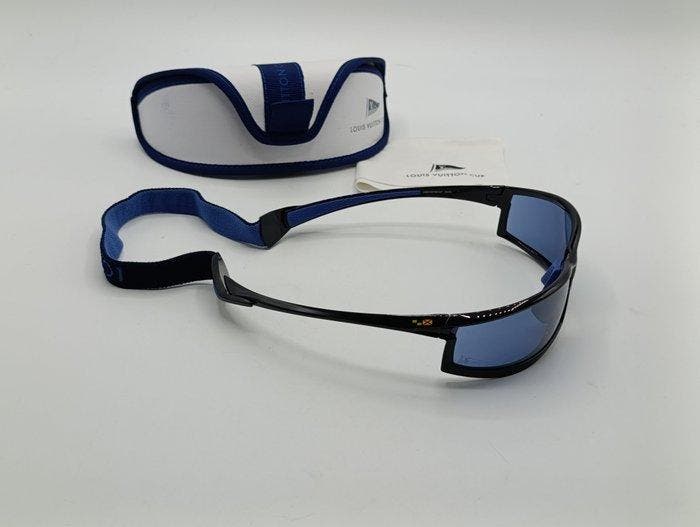 Louis Vuitton - Louis Vuitton Cup - M80716 - Lunettes de, Handtassen en Accessoires, Zonnebrillen en Brillen | Dames
