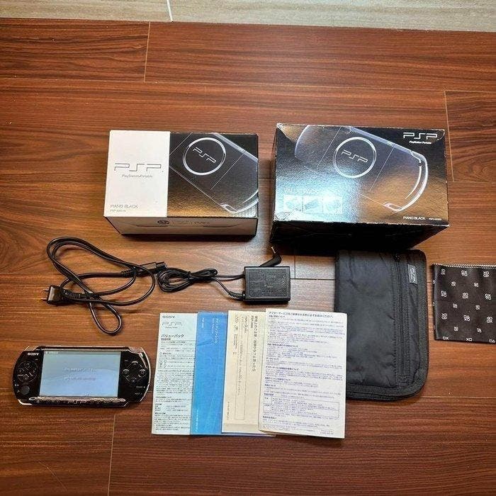 Sony - Playstation Portable (PSP) - Sony PSP Value Pack, Games en Spelcomputers, Spelcomputers | Overige Accessoires