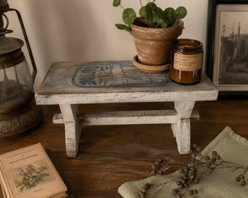 Sgabello vintage con patina originale - Sardine - Kruk -