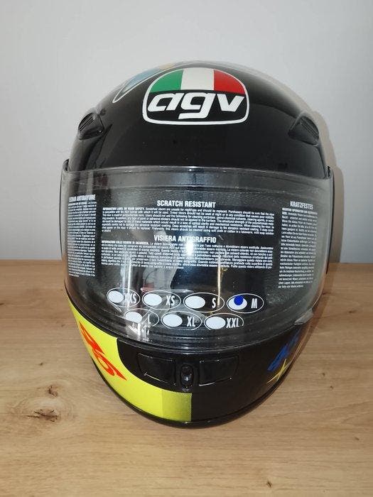 Valentino Rossi - 2023 - Replica helm, Verzamelen, Automerken, Motoren en Formule 1