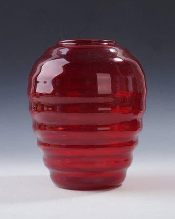 Vaas - Robijnrood glas met gestapelde ringen • Art Deco •, Antiek en Kunst