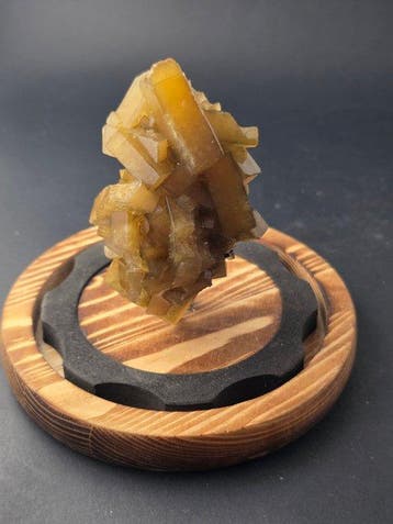 Gouden bariet kristalcluster – natuurlijke mineraalmonster