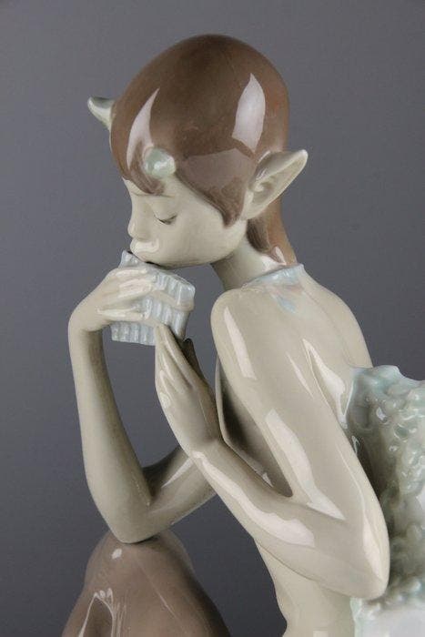 Lladró - Beeldje - Satyr with Frog - #01001093 - Porselein, Antiek en Kunst, Antiek | Glaswerk en Kristal