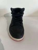 Nike - Air Jordan 1 Mid - Sneakers - Maat: EU 40, Nieuw