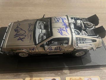 Back to the Future, Celebrity Authentics - Signed by 6 :