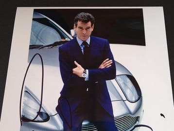 James Bond 007: Die Another Day - Pierce Brosnan with his, Nieuw