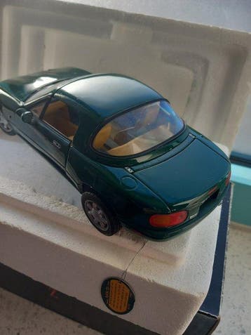 Kyosho 1:18 - Voiture miniature - Mazda MX-5 NA / Eunos, Nieuw