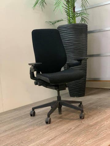 Steelcase Gesture full option, zwarte bureaustoel, Verzenden, Zwart, Zo goed als nieuw, Bureaustoel