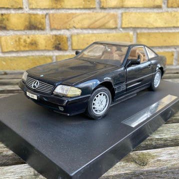 Custom: Mercedes-Benz Modellauto-Collection 1:18 - Modelauto, Nieuw