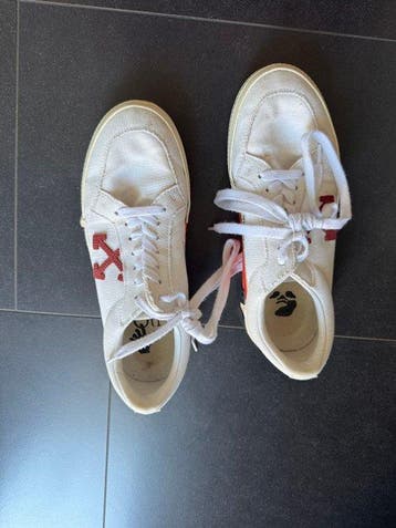 Off White - Sneakers - Maat: EU 40