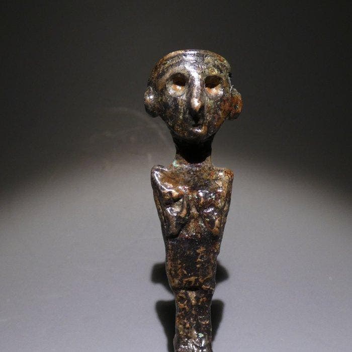 Achaemenidisch Brons Belangrijke figuur, ex-voto. 8 cm hoog., Verzamelen, Mineralen en Fossielen