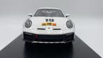 Sparkmodel 1:18 - Modelauto - Porsche 911 (992) Dakar 1974