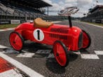 Goki - Voiture à pédales Goki Ride On Racing Car, Retro