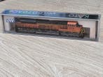 Kato N - 176-8417 - Diesellocomotief (1) - EMD Swoosh, Hobby en Vrije tijd, Modeltreinen | N-Spoor, Nieuw