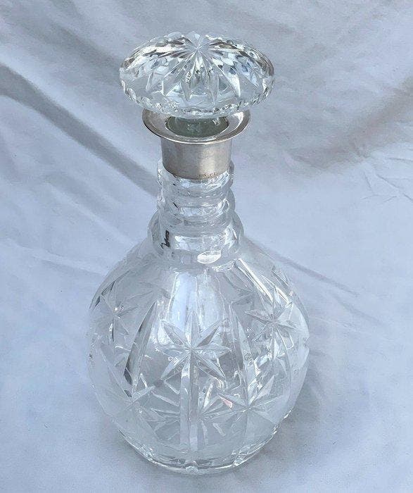 Large Scandinavian Crystal Decanter with 830 Silver Mount -, Antiquités & Art, Antiquités | Argent & Or