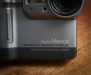 Sony MAVICA MVC-FD83 avec chargeur et batterie neuves, Nieuw