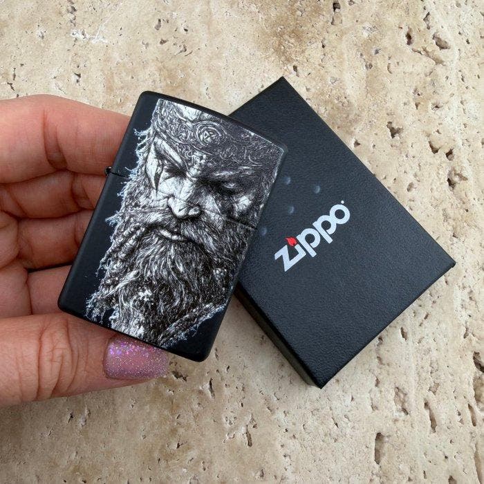 Zippo - Viking Warrior Portrait Design - Zonder minimumprijs, Collections, Articles de fumeurs, Briquets & Boîtes d'allumettes