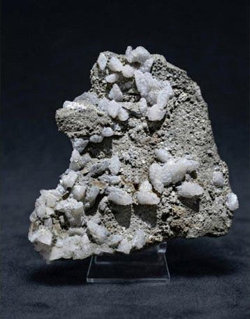 Fluorite jaune avec pyrite et calcite Cristaux sur matrice -, Verzamelen