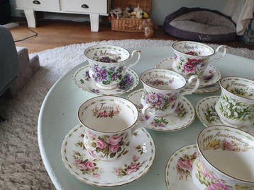 Royal Albert - Tafelservies (9) - Flower of the Month -