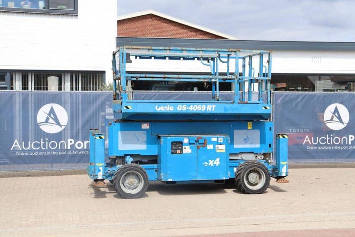Veiling: Schaarlift Genie GS-4069 Diesel 14.12m 2012, Zakelijke goederen, Machines en Bouw | Liften, Steigers en Ladders, Ophalen