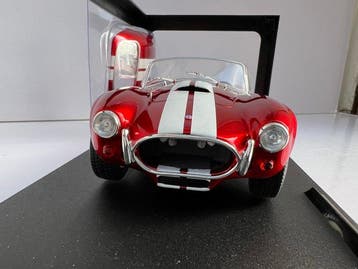 Solido 1:18 - Modelauto - Shelby Cobra 427 MKII 1967 - 2