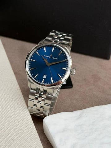 Maurice Lacroix - 1975 Date Blue Dial - 751007-SS002-430-1 -, Handtassen en Accessoires, Horloges | Heren, Nieuw