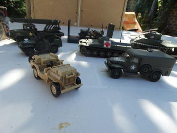 Solido, Verem, Cararama 1:43 - Modelauto (9) - 9x Military, Enfants & Bébés