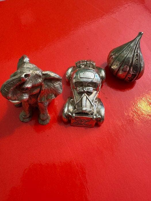Magrino - Magrino - Beeldje, Magrino – lotto di tre, Antiek en Kunst, Antiek | Zilver en Goud