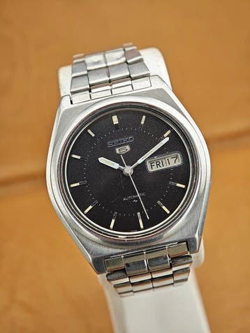 Seiko - Vintage Automatic Ref. 7009-8761 – Black Dial –