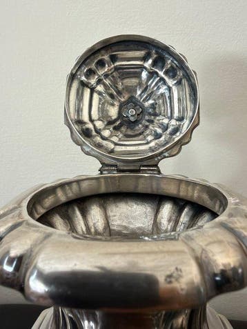 Tureen - .800 zilver - Oostenrijkse Rococo-heropleving