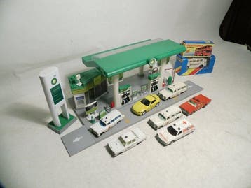 Matchbox - Diorama Matchbox autos en RMZ City tankstation -, Nieuw