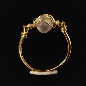 Romain antique, Empire Bague avec perle en verre romain, Antiquités & Art