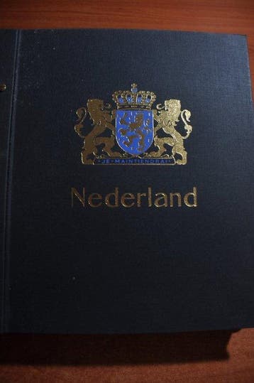 Pays-Bas - Collection avec de nombreux timbres en parfait