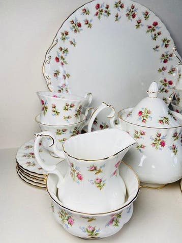 Royal Albert - Service à thé (22) - Winsome - Porcelaine, Antiek en Kunst