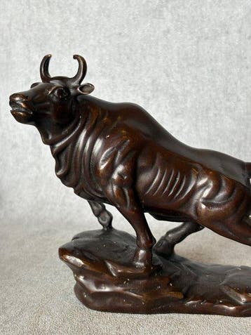 Beeld, Stier 15 cm - 15 cm - Brons