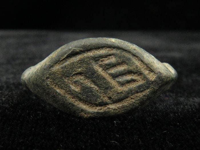 Islamique Bronze Anneau de sceau avec décoration doiseau, Antiek en Kunst, Antiek | Overige Antiek