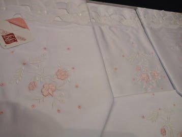Bordados Peña - Antiguo Juego de sábanas de raso, con