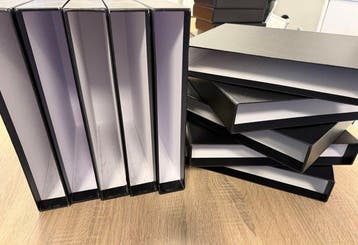Accessoires - 10 cassettes LINDNER pour albums de luxe à, Postzegels en Munten, Gestempeld