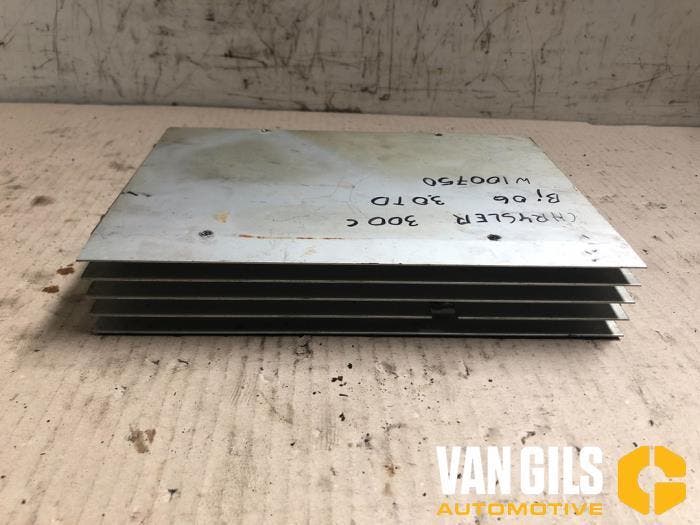 Radio versterker Chrysler 300 C O108178, Auto-onderdelen, Elektronica en Kabels