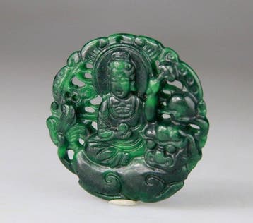 Hanger Chinees Plaat - Kwanyin - Groene jade - jadeiet -, Antiek en Kunst