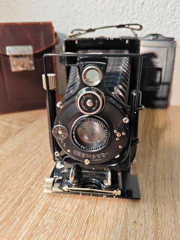 Voigtländer Avus mit 4,5/105mm - Compur Shutter - 9x12 +