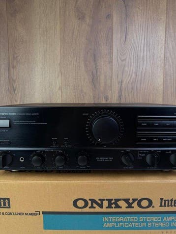 Onkyo - A-8700 In Box! Solid state geïntegreerde versterker