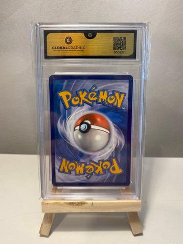 Pokémon - 1 Graded card - Charizard SWSH PROMO #050 Promo