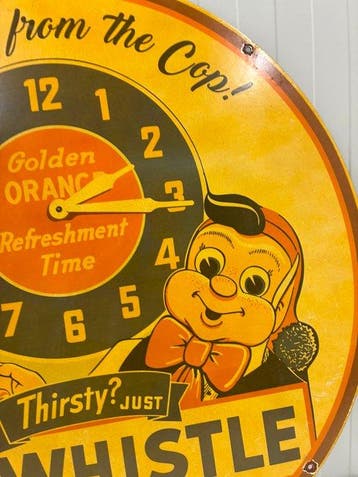 XXL Whistle Orange Soda Emaille Reclamebord – Klok Motief –
