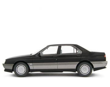 Laudoracing 1:18 - Berline miniature - Alfa Romeo 164 2.0, Nieuw