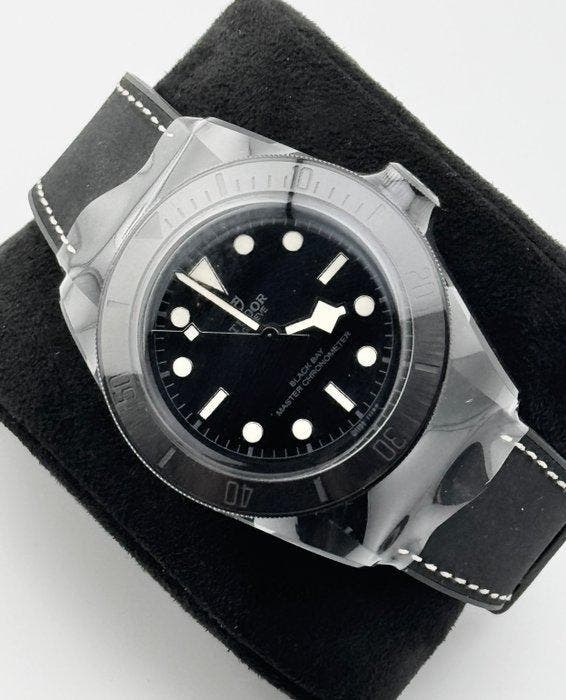 Tudor - Black Bay Ceramic - Brand New 79210CNU - Homme -, Bijoux, Sacs & Beauté, Montres | Anciennes | Antiquités