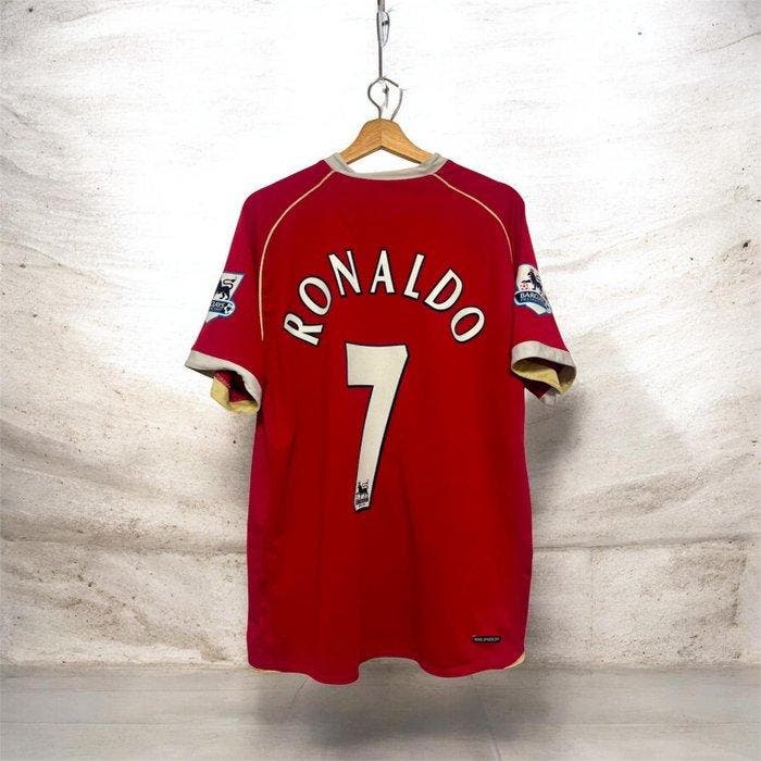 Iconic&RARE Manchester United - Engelse voetbalcompetitie -, Verzamelen, Overige Verzamelen