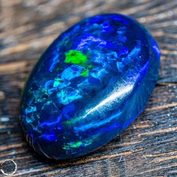 Eersteklas AAA+++ zwarte opaal cabochon 12,75 ct- 2.55 g