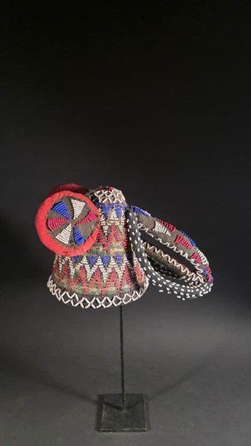 Masker van stof en parels - Bamileke - Kameroen (Zonder
